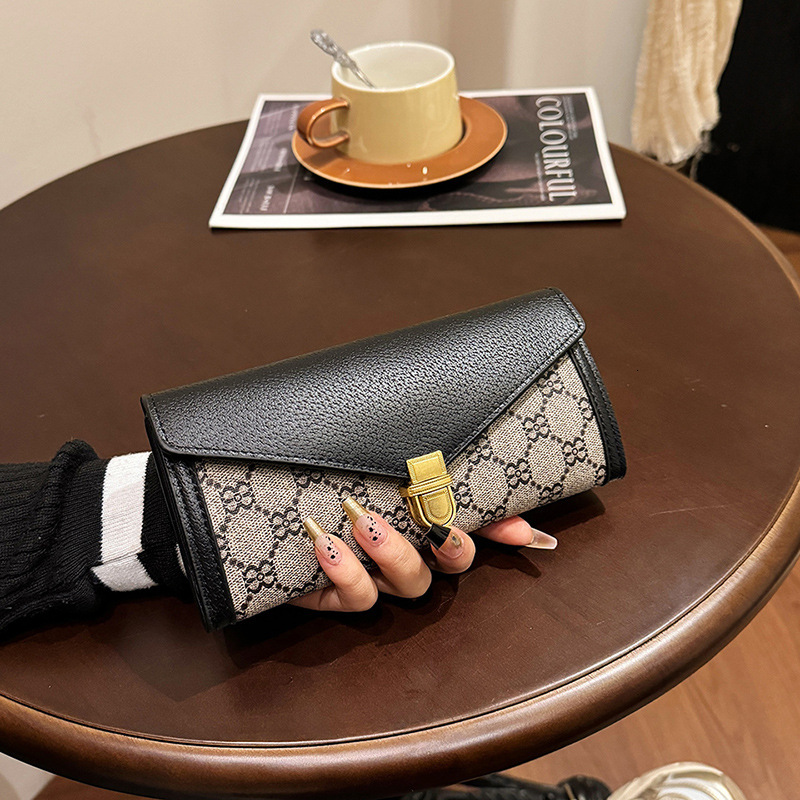 Free Shipping Designer Bag Niche Design Wallet For Women 2025 New Short Style High-end Fashion Multi-card Slot 70% Off Fold Clutch Long Wallet