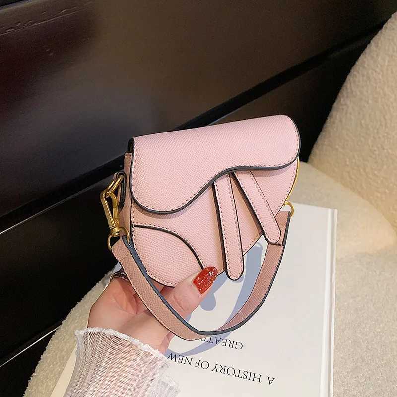 FAshion Bags Ins Niche Messenger Bag Portable Saddle Bag Shoulder Bag Accessories Handbag BM092 Z250702