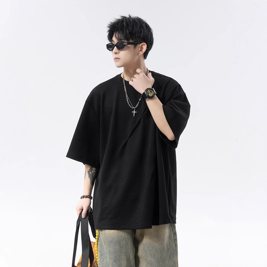Asymmetrical Pleated Design Short Sleeve T-shirt For Men Designer Short Sleeves 2025 New Trendy Brand Summer Outfit Youth Round Neck Half Sleeve Tee S