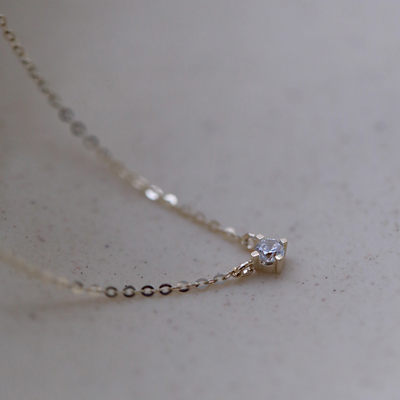DHCollections Sterling Silver Elegant Pierced Moissanite Necklace Chocker Women