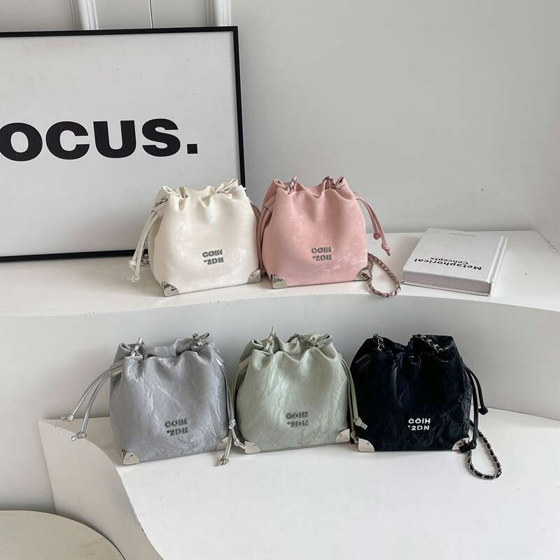 Autumn Winter Niche Versatile Drawstring Bucket For Women 2024 New Fashion Chain Simple Shoulder Crossbody Bag