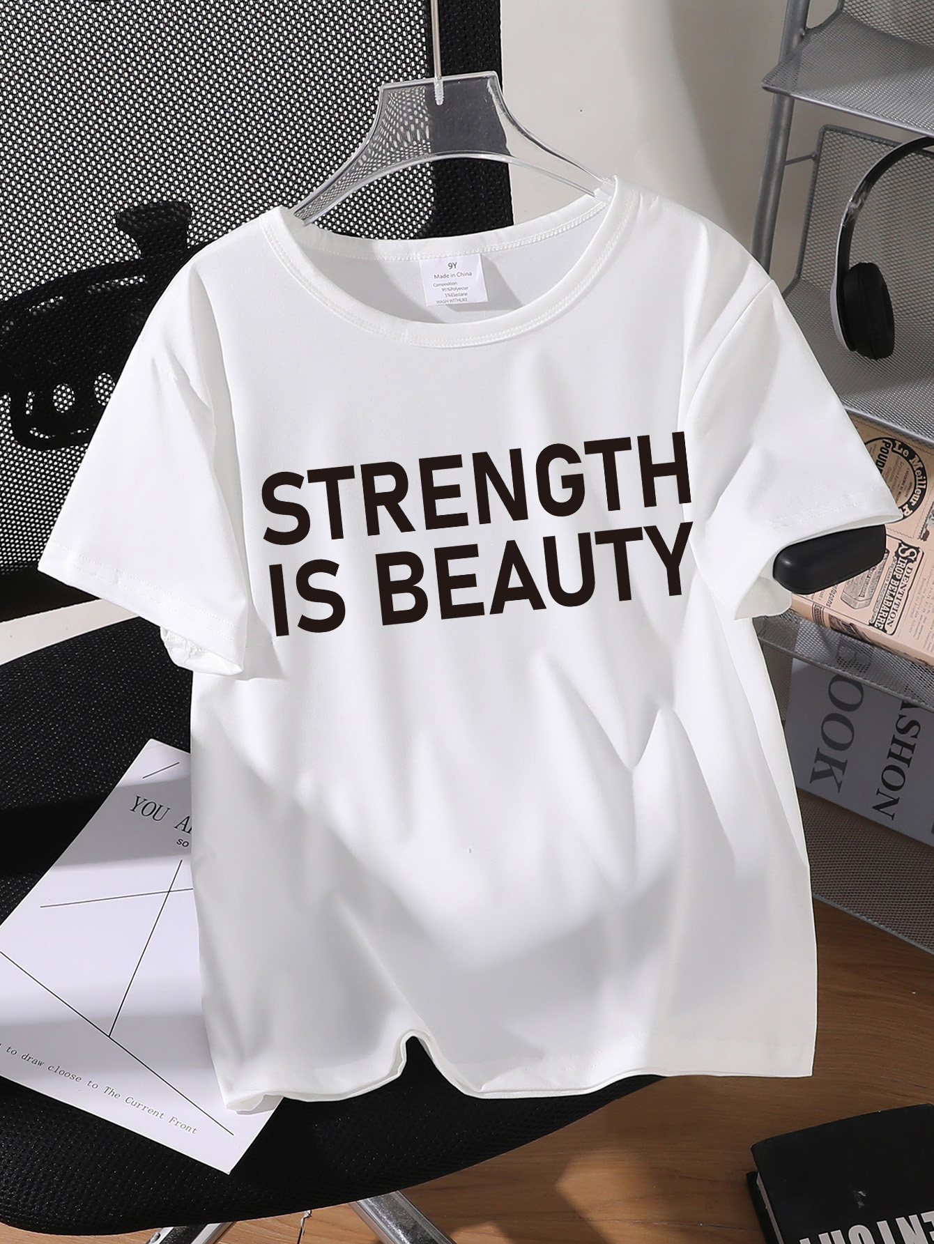 Fashion Womens Cotton Tee for Hot Weather Light & Airy Round Collar Design Girls' summer T-shirts are light, breathable and fashionable T-shirt p
