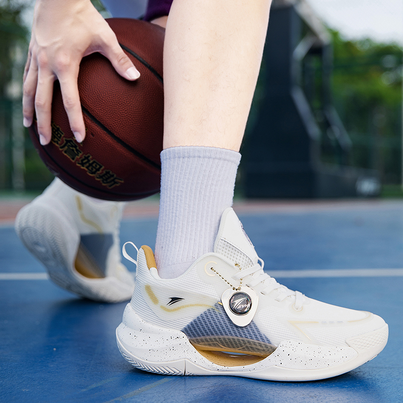 Generation New Basketball Shoes for Men and Women, breathable, non-slip, wear-resistant, with friction sound and high rebound, suitable for students&#