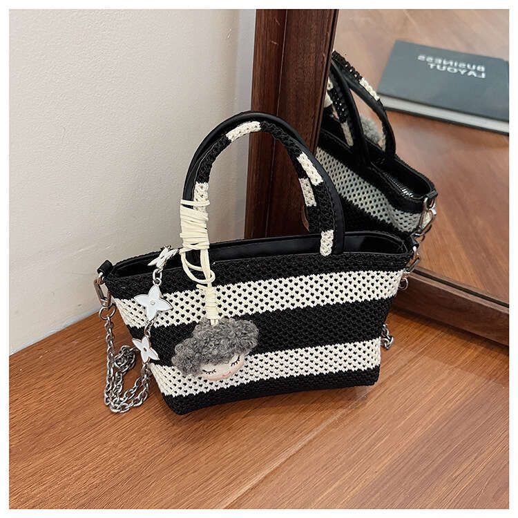 This Year's Trend Super Popular Striped Bucket For Women 2025 Summer New High-End Color-Blocking Chain Shoulder Crossbody Bag