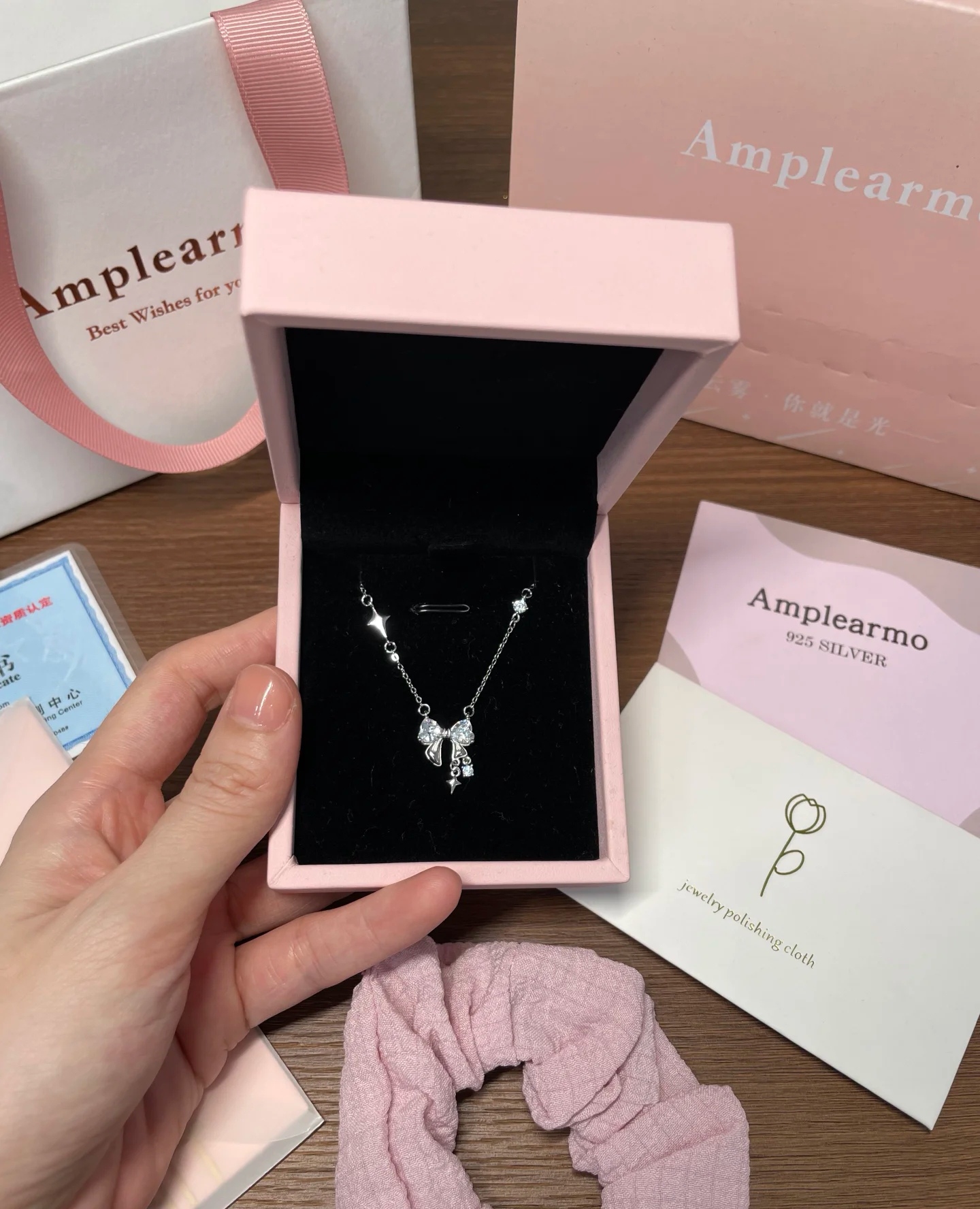 Chic Girl's Jewelry: Sparkling Star Shaped Sterling Silver Chain Pendant