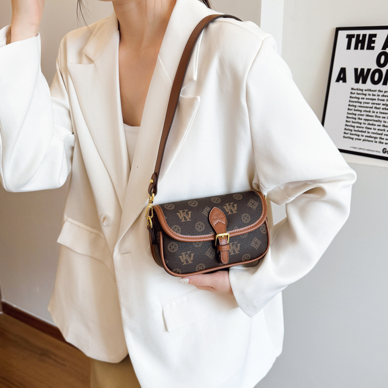 Free shipping designer High-end Sense Bag for Women 2025 New Vintage Print Small Square Bag Textured Women Bag Single Shoulder Bag Crossbody Bag Trend