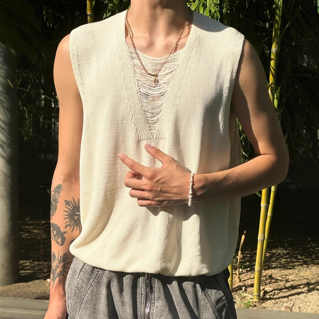 Lazy Thin Niche Hollow V-neck Design Sleeveless Knitted Vest For Men Designer Short Sleeves Loose American Retro Pullover Top