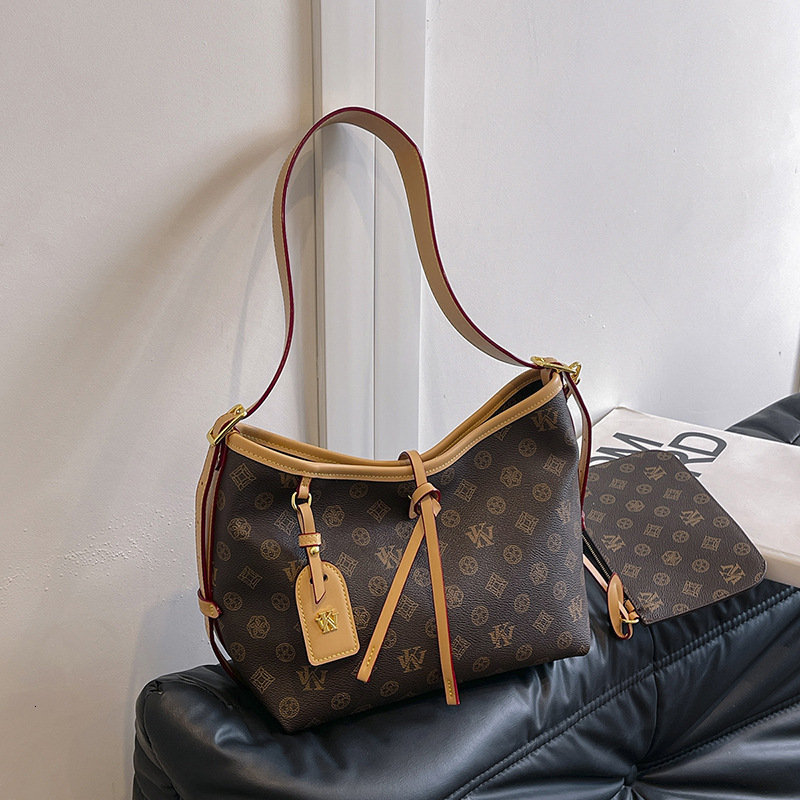 Free shipping designer High-End Large Capacity Bag for Women 2025 New Vintage Underarm Tote Bag Versatile Women Shoulder Bag Crossbody Bag