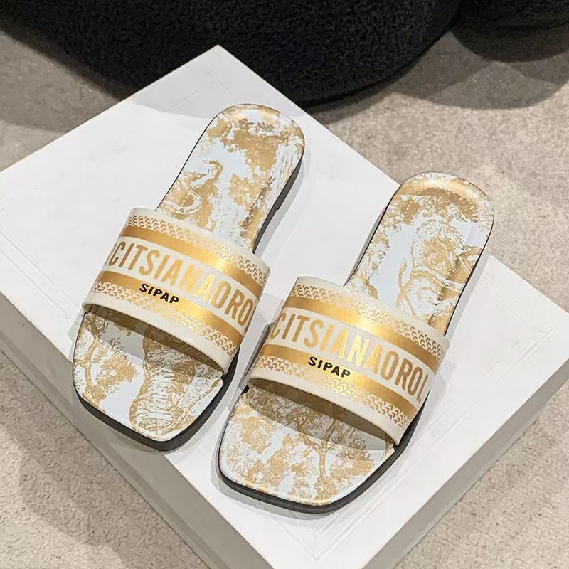classical designer slippers flat slides for womens sandals girl blue pink fashion embroidery slipper outdoor Embroidered slippers Coach sandale size 3