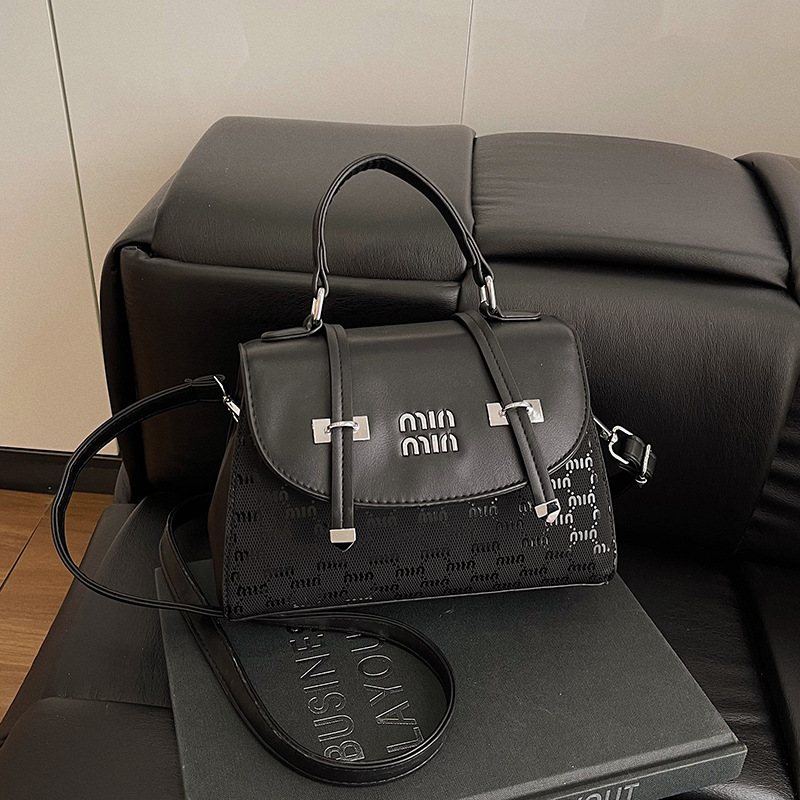 Free shipping 2025 new design large capacity fashionable trendy women's handbag retro versatile single shoulder diagonal cross bag
