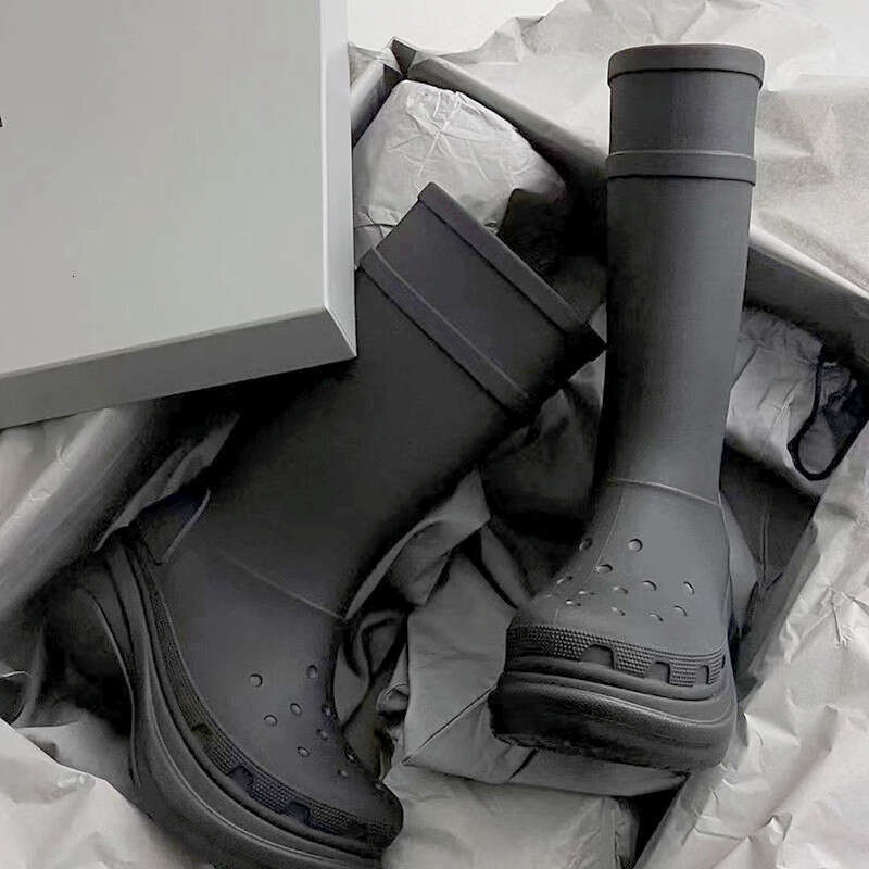 Paris Thick-Soled Rain for Women, Fashionable Outdoor Water Mid-Calf Trendy Hole Shoes, Versatile Height-Increasing Long Boots, Riding Boots