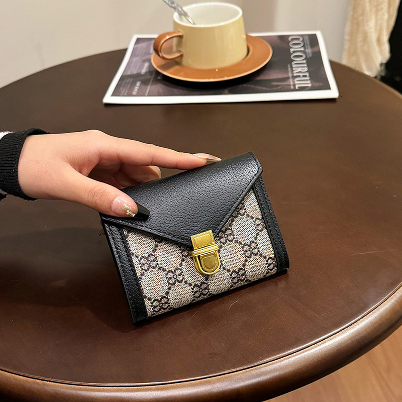 Free Shipping Designer Bag Niche Design Wallet For Women 2025 New Short Style High-end Fashion Multi-card Slot 70% Off Fold Clutch Long Wallet