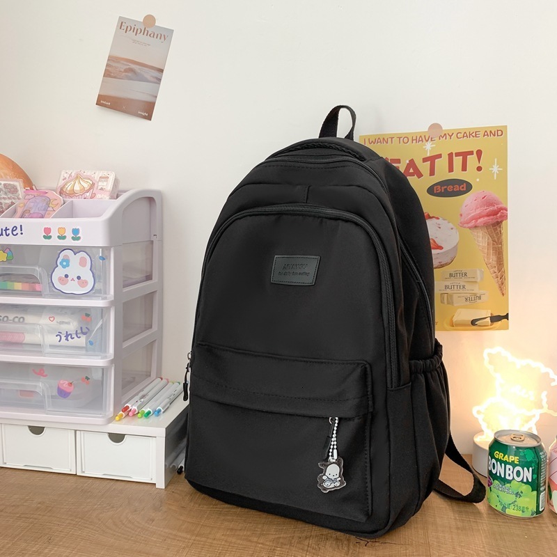 Simple Large Capacity Knapsacks For Women Waterproof Nylon Durable Lightweight Schoolbags Fashion Versatile Travel Bags 240813