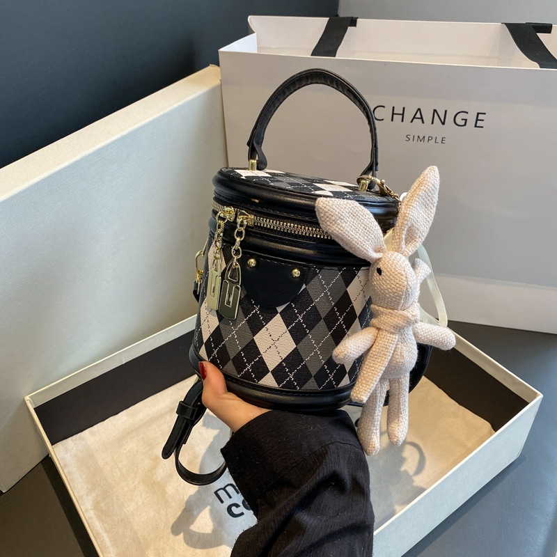 Designer Bag Luxury Bag Free Shipping Designer Popular Small Shoulder Bag New Fashionable Niche Crossbody Texture Dia Grid Hand Held Bucket