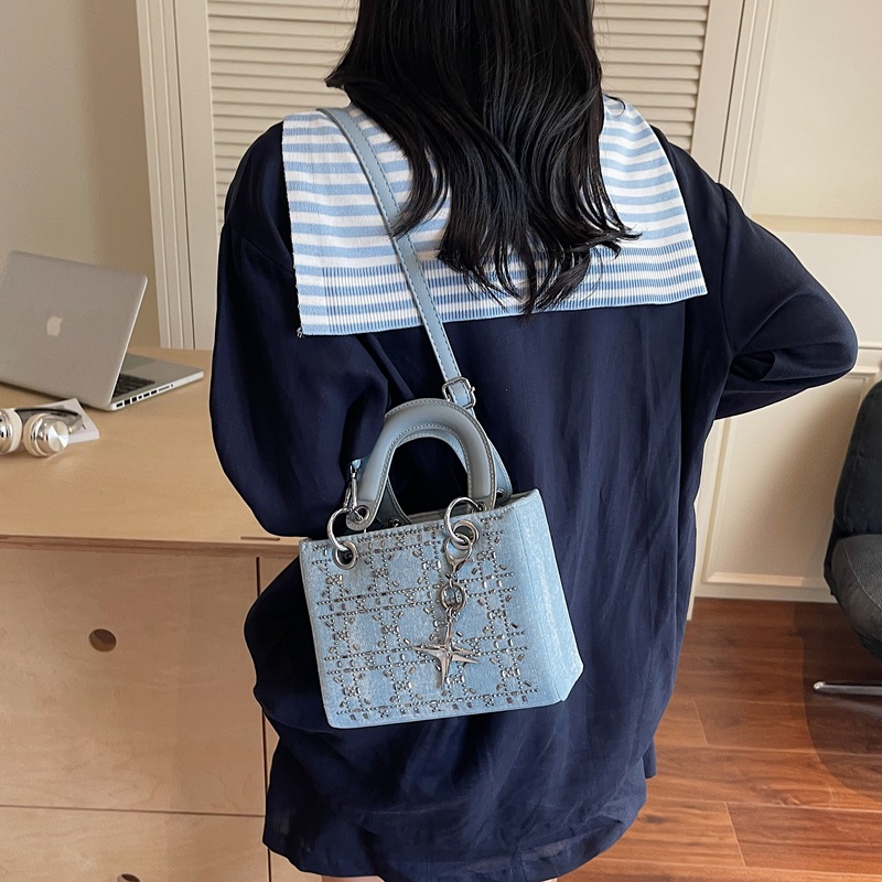 Designer Bag Luxury Bag Free Shipping Designer A Niche Women S With Inlaid And Shoulder Bag A Consort The Summer New Style Grid Fashion Water Dia Whit