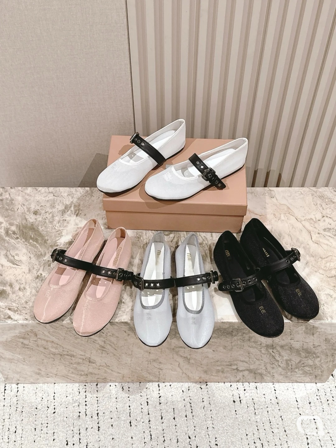 Luxury Womens Ballet shoe Dress shoe Women White Mesh Flat shoe Designer Ballet shoes loafer beach walk dhgate Black Ballet mary jane Mesh shoe lux Casual Fishnet shoe