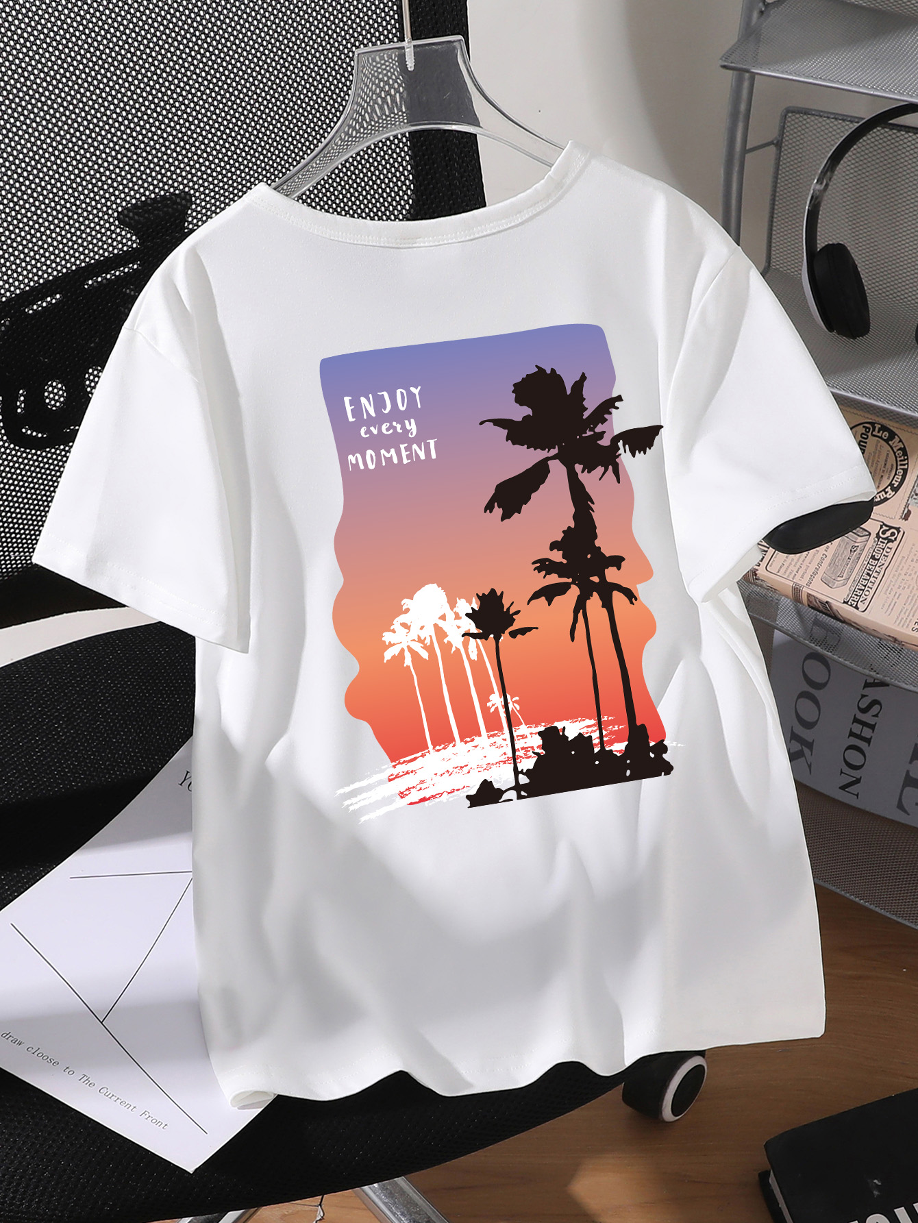 Fashion Womens Cotton Tee for Hot Weather Light & Airy Round Collar Design Girls' summer T-shirts are light, breathable and fashionable T-shirt p
