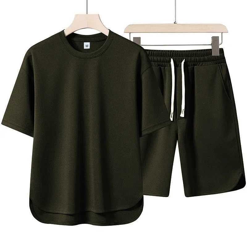 2025 Arc short-sleeved Set Quality and Fashionable mens short-sleeved casual high-neck set + shorts 2-piece set high-quality Z250703