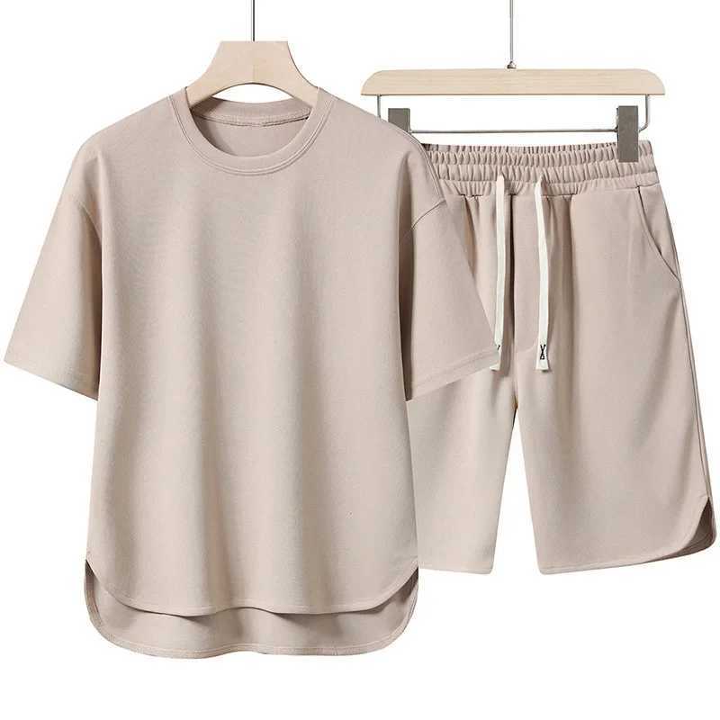 2025 Arc short-sleeved Set Quality and Fashionable mens short-sleeved casual high-neck set + shorts 2-piece set high-quality Z250703