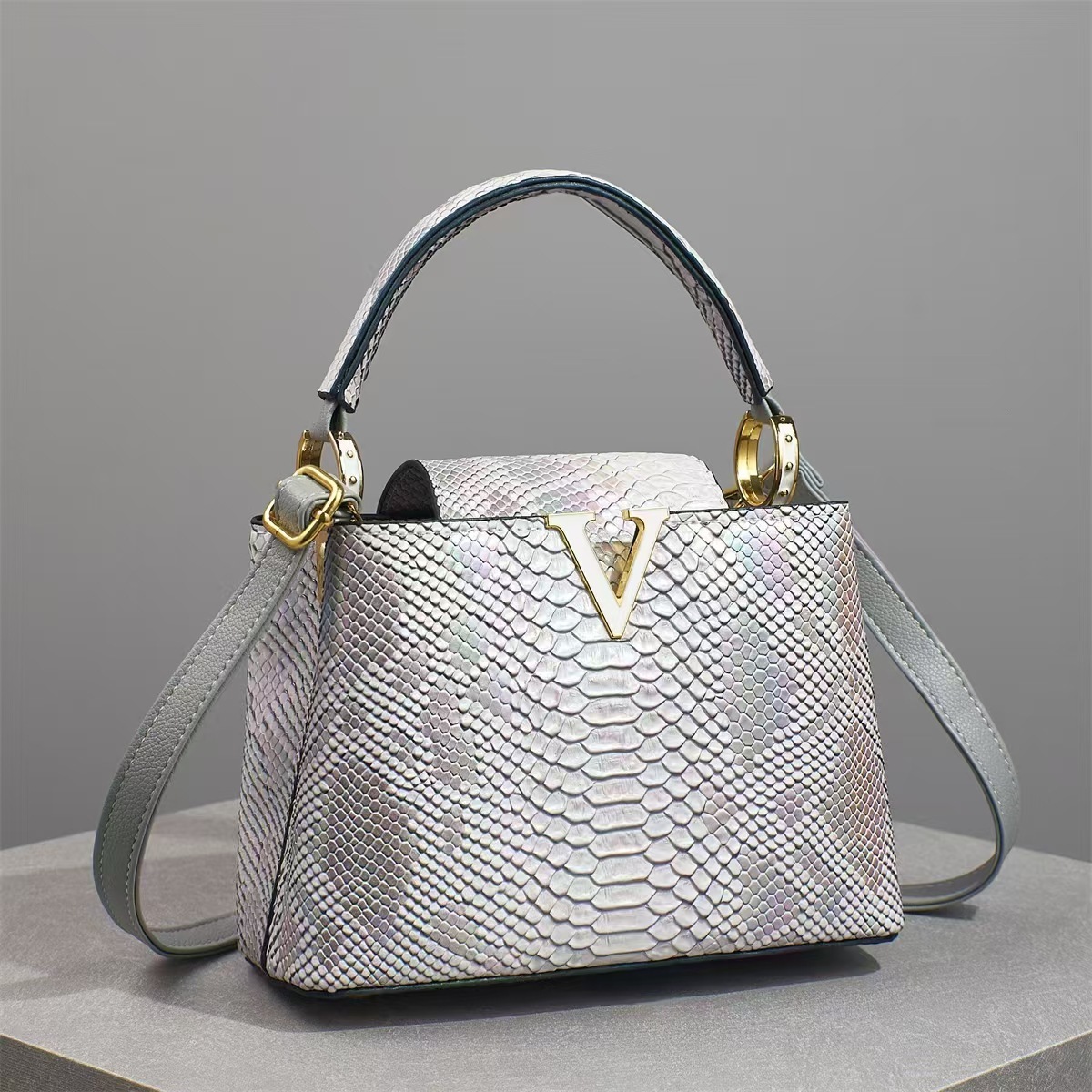 New Designer Bag 2025 Bag Colorful Snake Pattern Handbag Textured Shoulder Crossbody Bag Hot Luxury bag Selling Baga