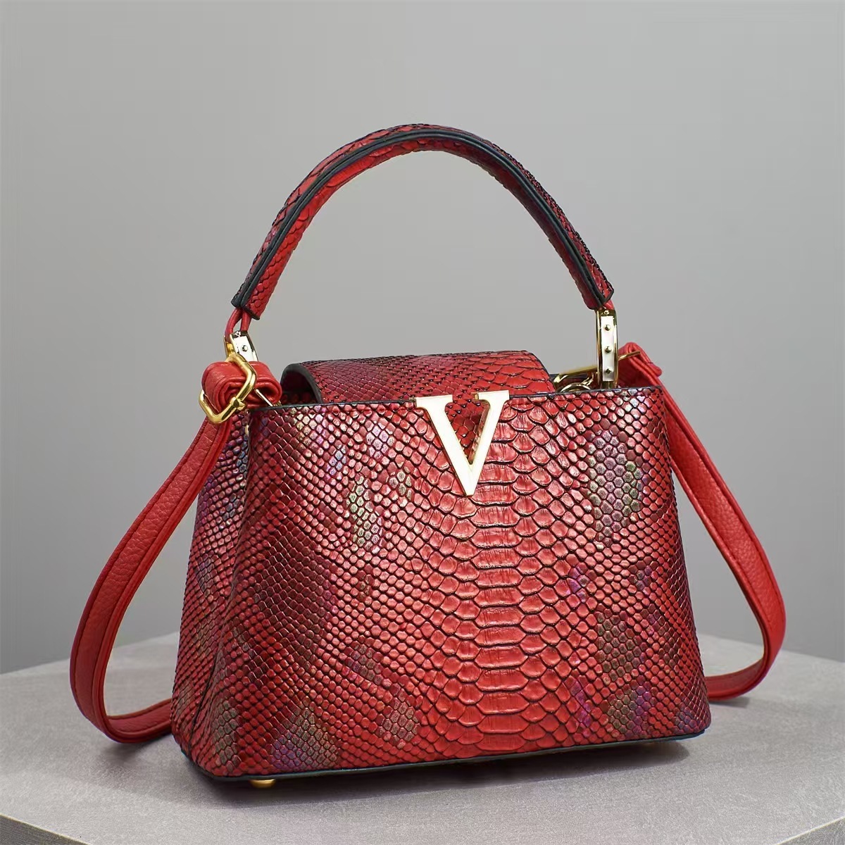 New Designer Bag 2025 Bag Colorful Snake Pattern Handbag Textured Shoulder Crossbody Bag Hot Luxury bag Selling Baga