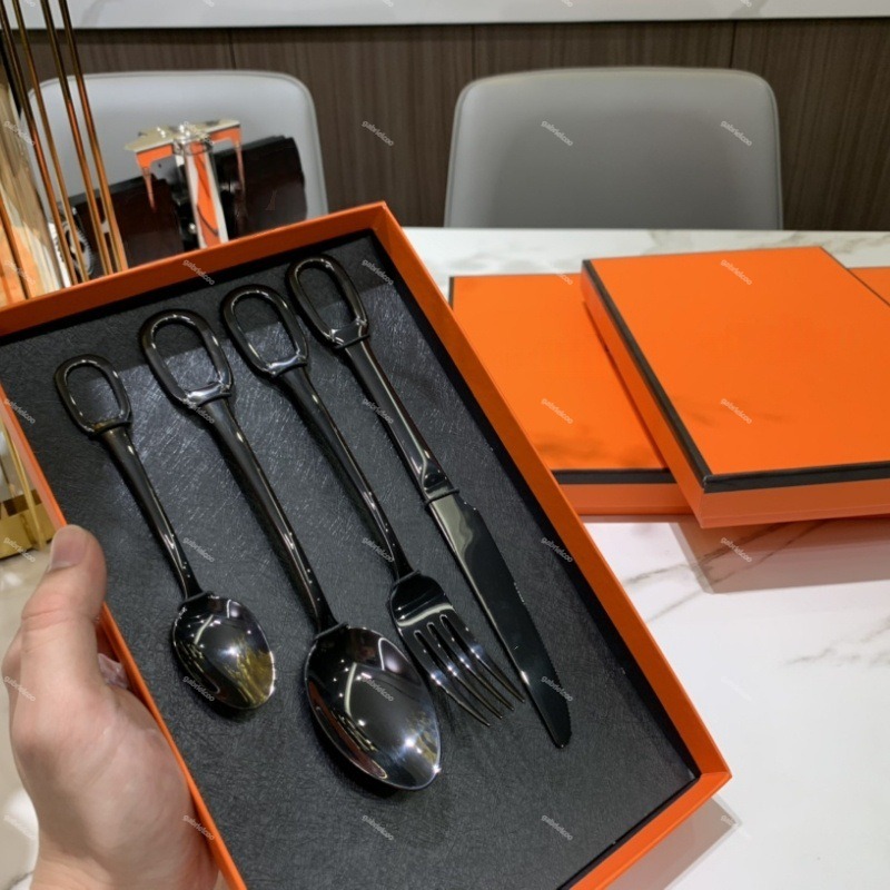 Dinnerware Sets Luxury Western Cutlery Set - Stainless Steel Knife Fork Spoon Dessert Set Elegant Gift Boxed Tableware for Wedding/Home