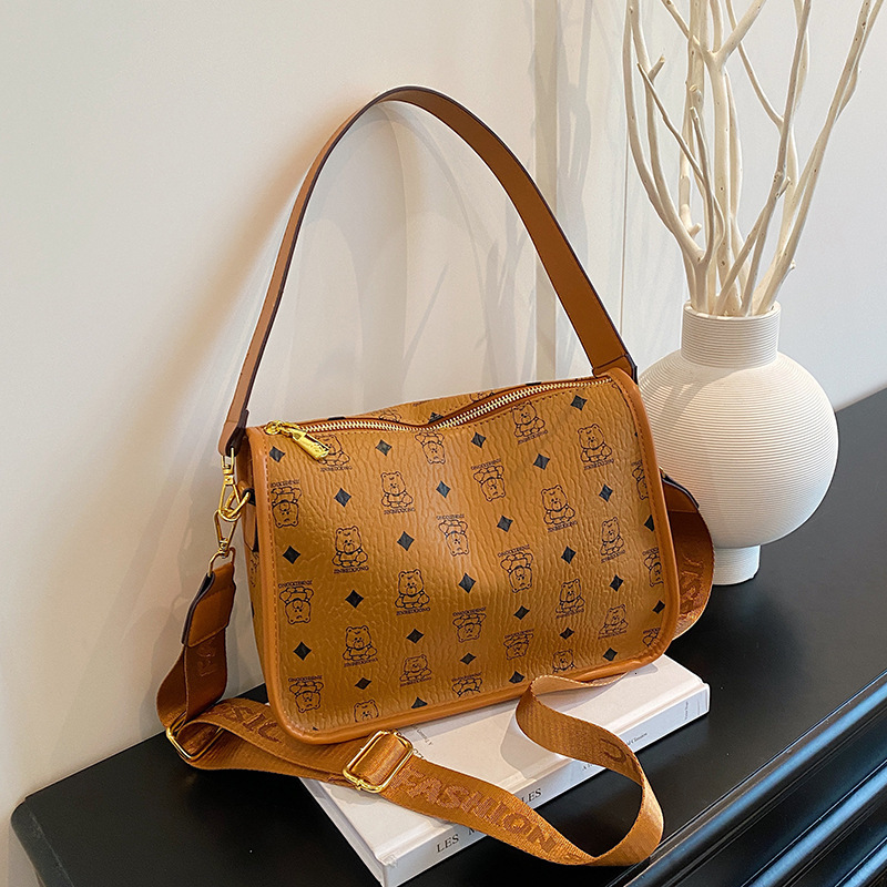 Free shipping designer High-End Wide Strap Pillow Bag Women Bag 2025 New Vintage Print Large Capacity Bag Single Shoulder Bag Crossbody Bag Women Bag