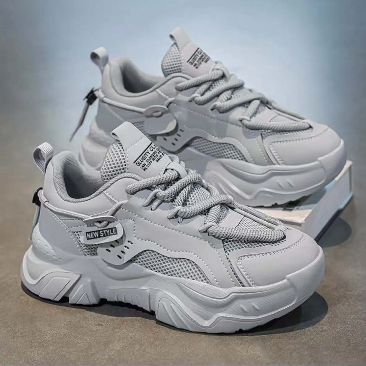 Designer casual shoes men's and women's triple white black pink gray beige sports shoes leather nylon printing platform