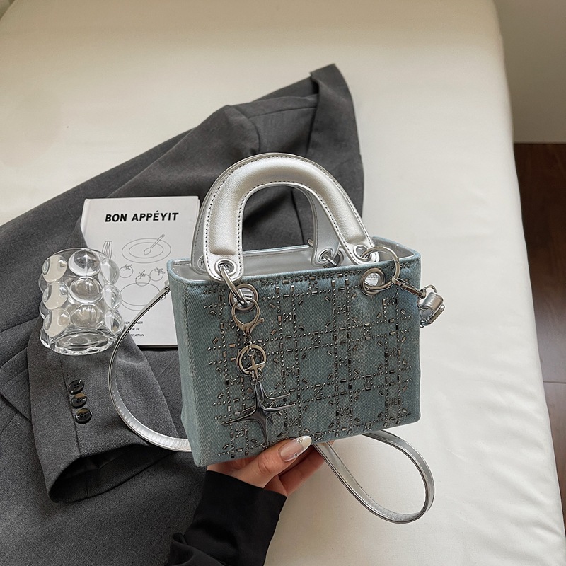 Designer Bag Luxury Bag Free Shipping Designer A Niche Women S With Inlaid And Shoulder Bag A Consort The Summer New Style Grid Fashion Water Dia Whit
