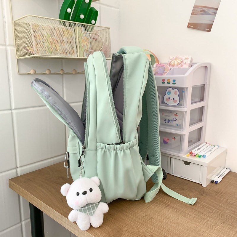 Simple Large Capacity Knapsacks For Women Waterproof Nylon Durable Lightweight Schoolbags Fashion Versatile Travel Bags 240813
