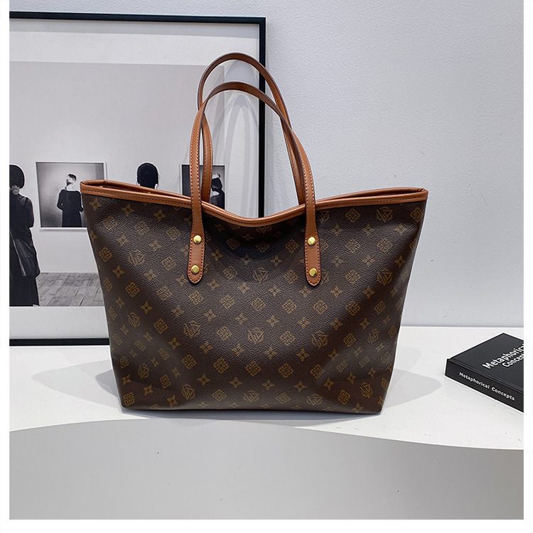 Free shipping designer High-End Large Capacity Tote Bag for Women 2025 New Vintage Print Shopping Bag Women Shoulder Bag