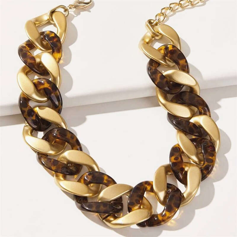 DHCollections Bold Leopard Print Acrylic Chain Earrings Lightweight Statement Dangle Earrings for Women