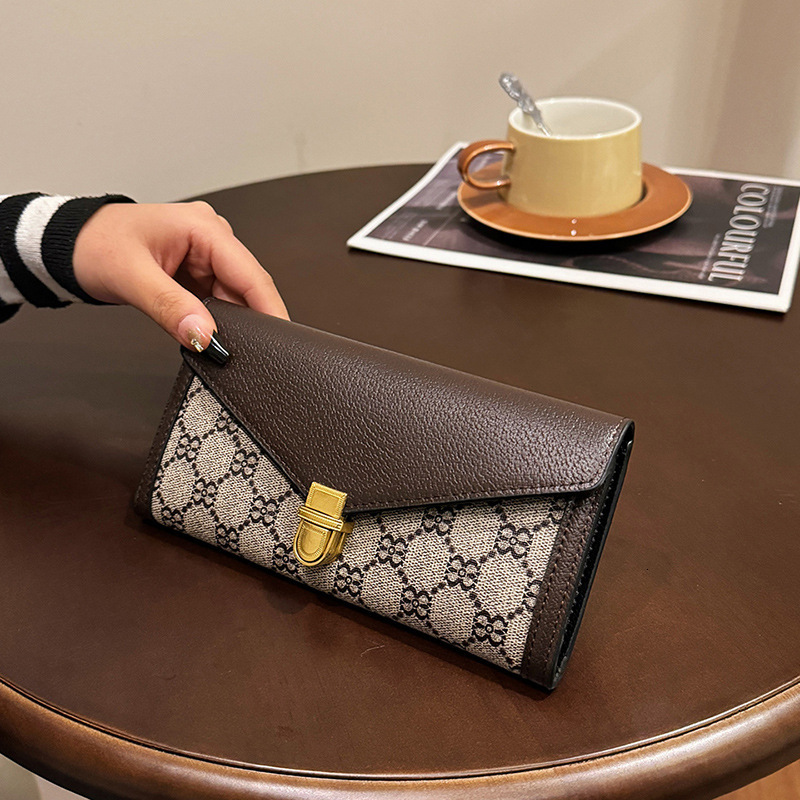 Free Shipping Designer Bag Niche Design Wallet For Women 2025 New Short Style High-end Fashion Multi-card Slot 70% Off Fold Clutch Long Wallet