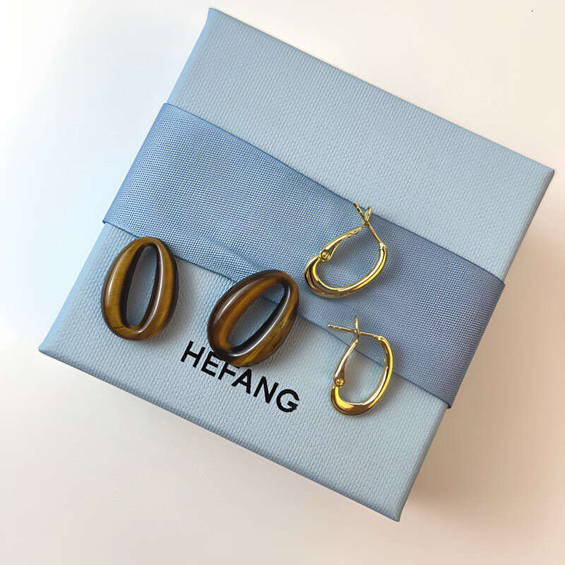 DHCollections Retro Caramel Latte Hoop Earrings Tiger Eye Stone Style Elegant Lightweight Jewelry for Women