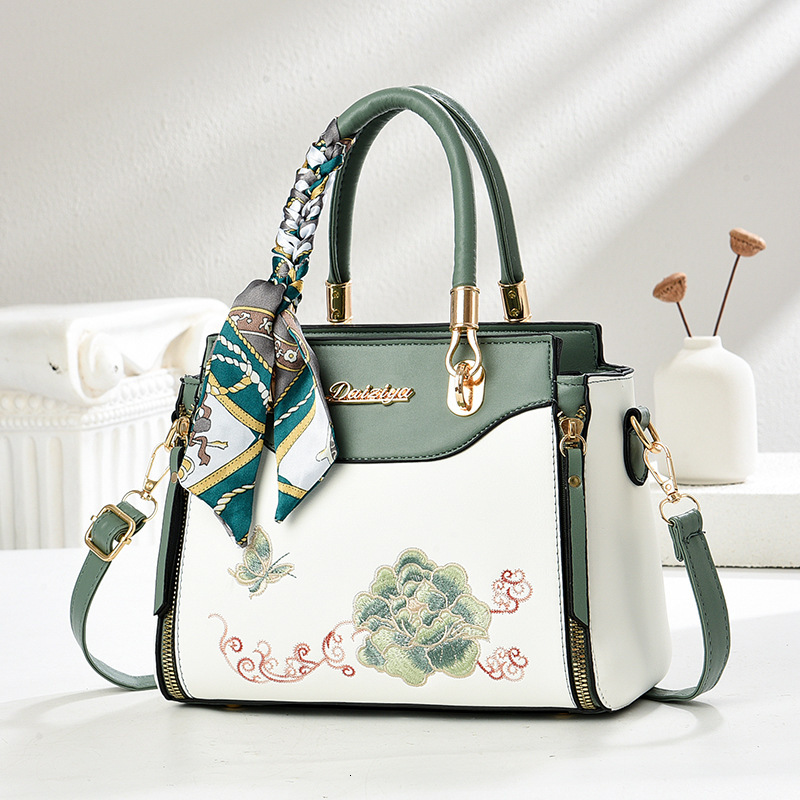 Free Shipping Designer Bag High-end Gift For New Chinese Style Embroidered Crossbody Bag For Mom Middle-aged Women Handbag New Summer Model