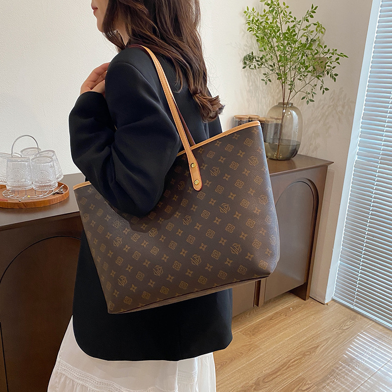 Free shipping designer High-End Large Capacity Tote Bag for Women 2025 New Vintage Print Shopping Bag Women Shoulder Bag