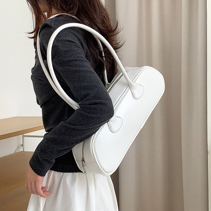 Simple autumn versatile shoulder bag for women with high-end feel large capacity commuting armpit bag