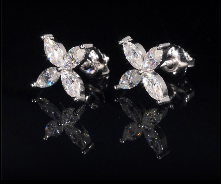 High Quality Fine Jewelry Moissanite Diamond Stud Earrings Women 925 Sterling Silver Flower Moissanite Earring Party Gift