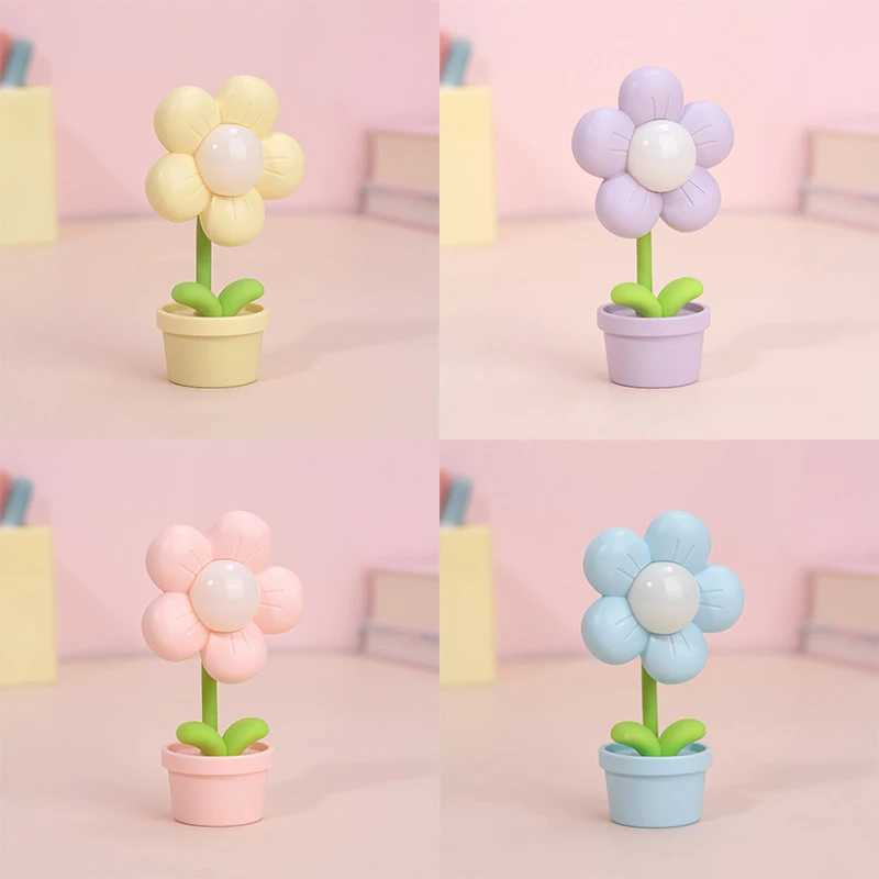 Mini LED Flower Night Light Cute Small Table Lamp Desktop Ornament Bedside Bedroom Ambient Lights Childrens Toy Kids Holiday Gift XJ250703