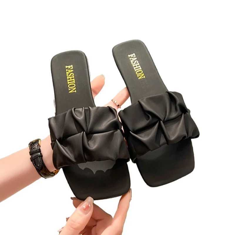 2025 Summer Womens Cool Slippers for Outdoor Wear Versatile Casual Simple Comfortable Pleated Flat Heeled One-Piece Slippers W250704