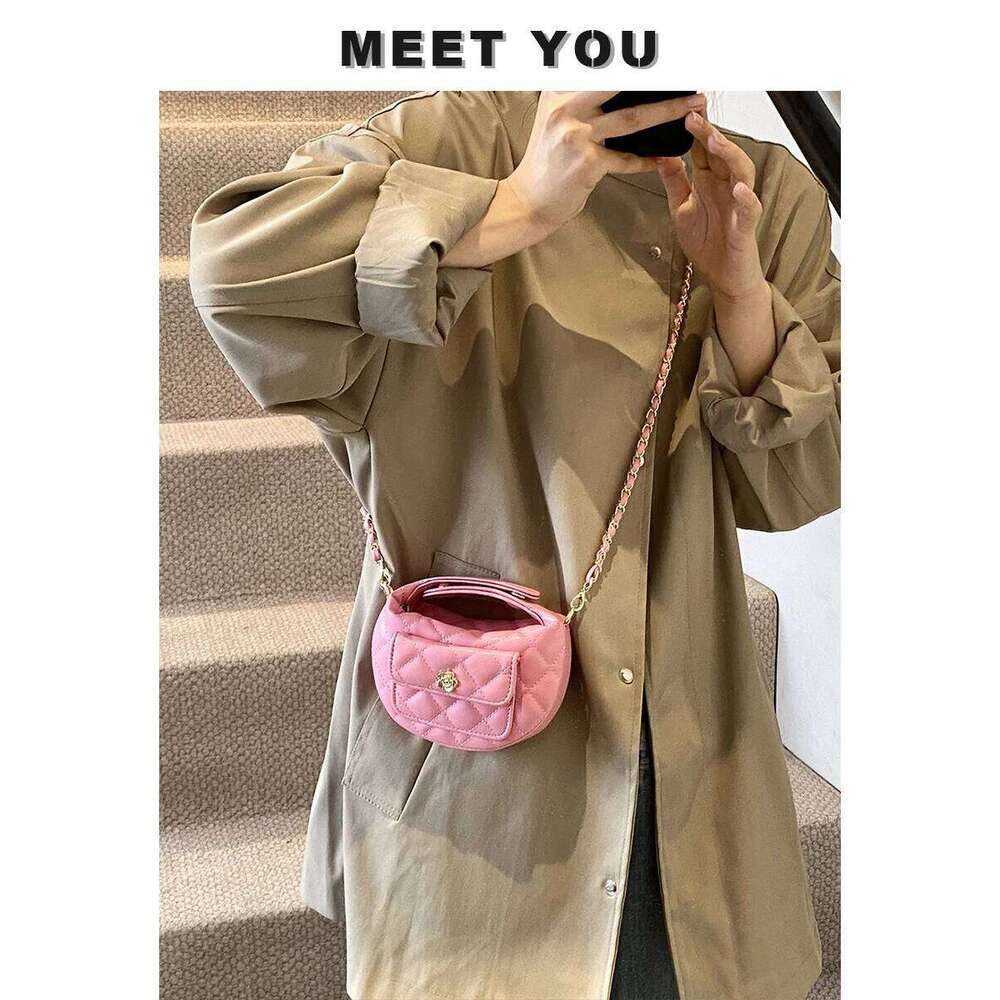 Designer Mini Chain Women's New Korean Version Of The Wild Light Niche High-End Messenger Small Bag