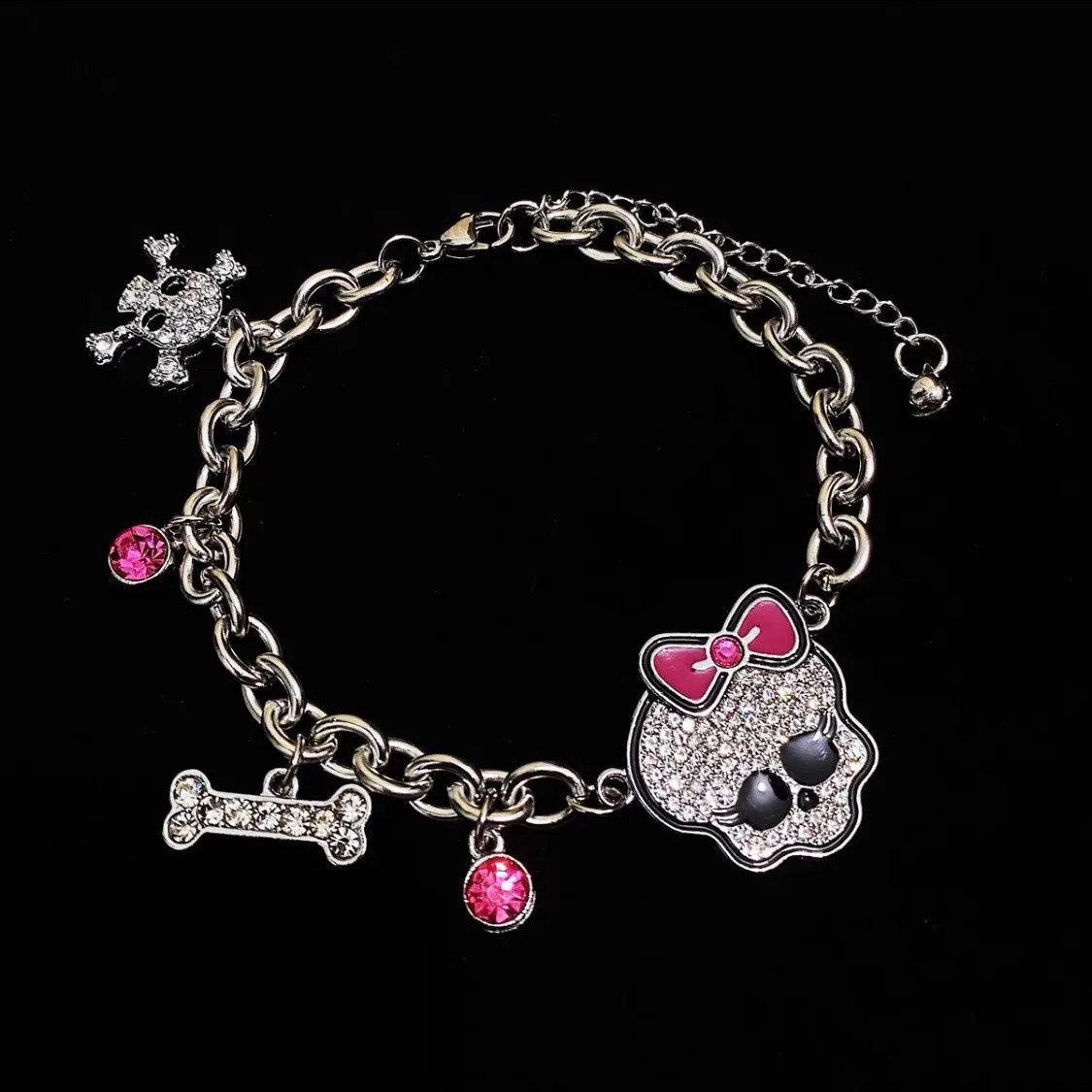 Halloween Skeleton Necklace Fashion Punk Gothic Cute Pink Bow-Knot Skeleton Pendant Necklace Jewelry Christmas Gifts 250701