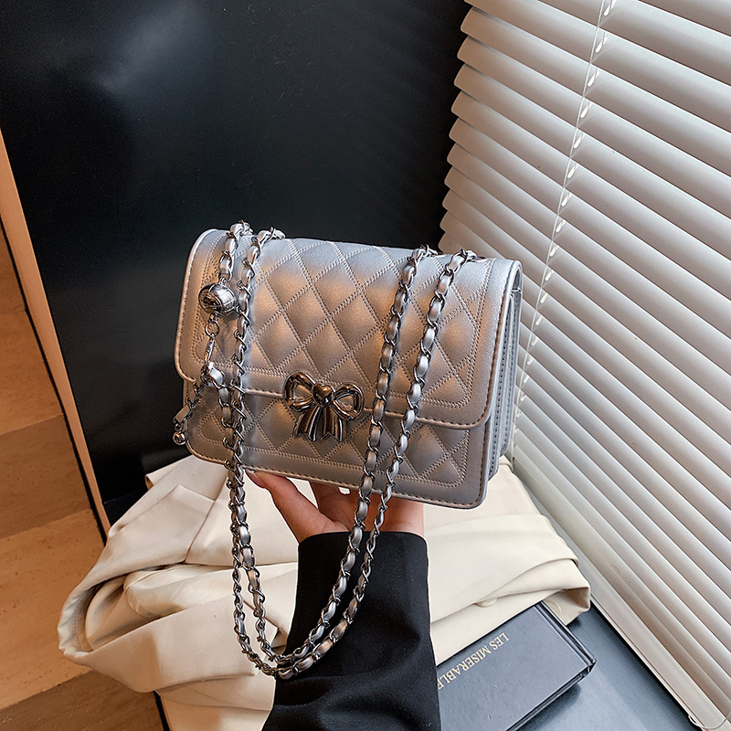 Small fragrance wind Rhomb chain bag ladies new fashion shoulder cross-body bag texture commuting small bag