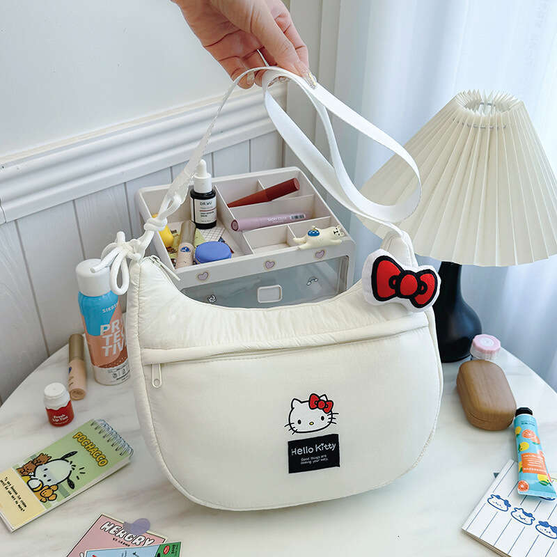 New Large Capacity High Appearance Shoulder Cartoon Cute Bowknot Down Crossbody Bag
