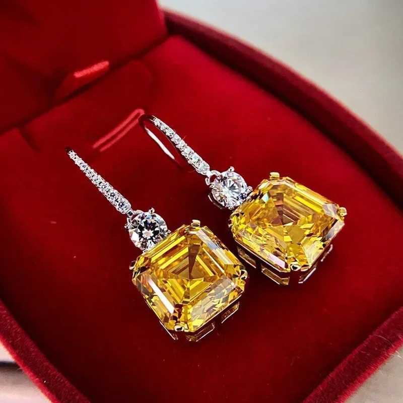 New Simple and Elegant Square Cubic Zirconia Earrings Bling Yellow CZ Dangle Luxury Women Wedding Engagement Jewelry Y250704