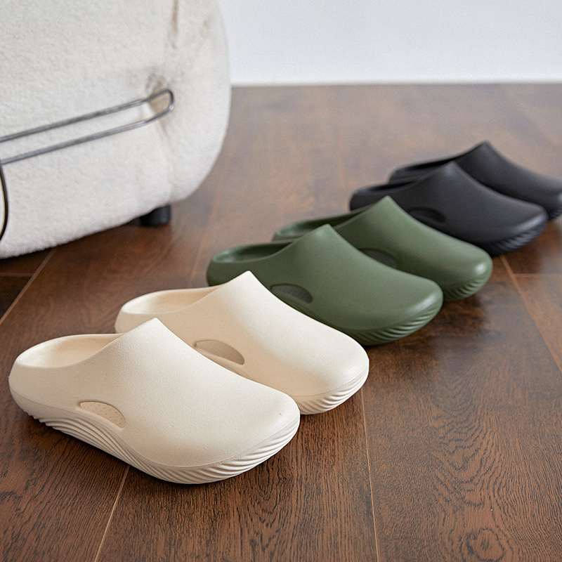 hot Free shipping designer Slippers for man new Vintage Classic Outdoor sliders fashion breathable non-slip beach shoes