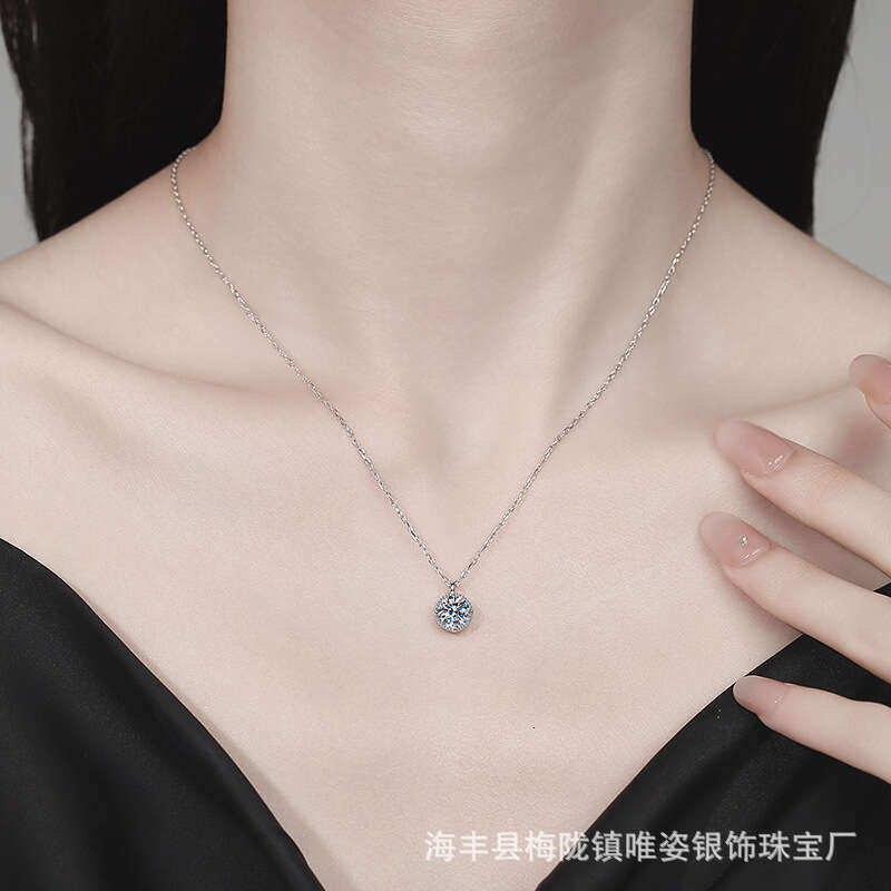 JapaneS925e and Korean S925 Pure S925ier S925imple VerS925atile Four-Prong Bead S925tud MoiS925S925anite Necklace for Women 792