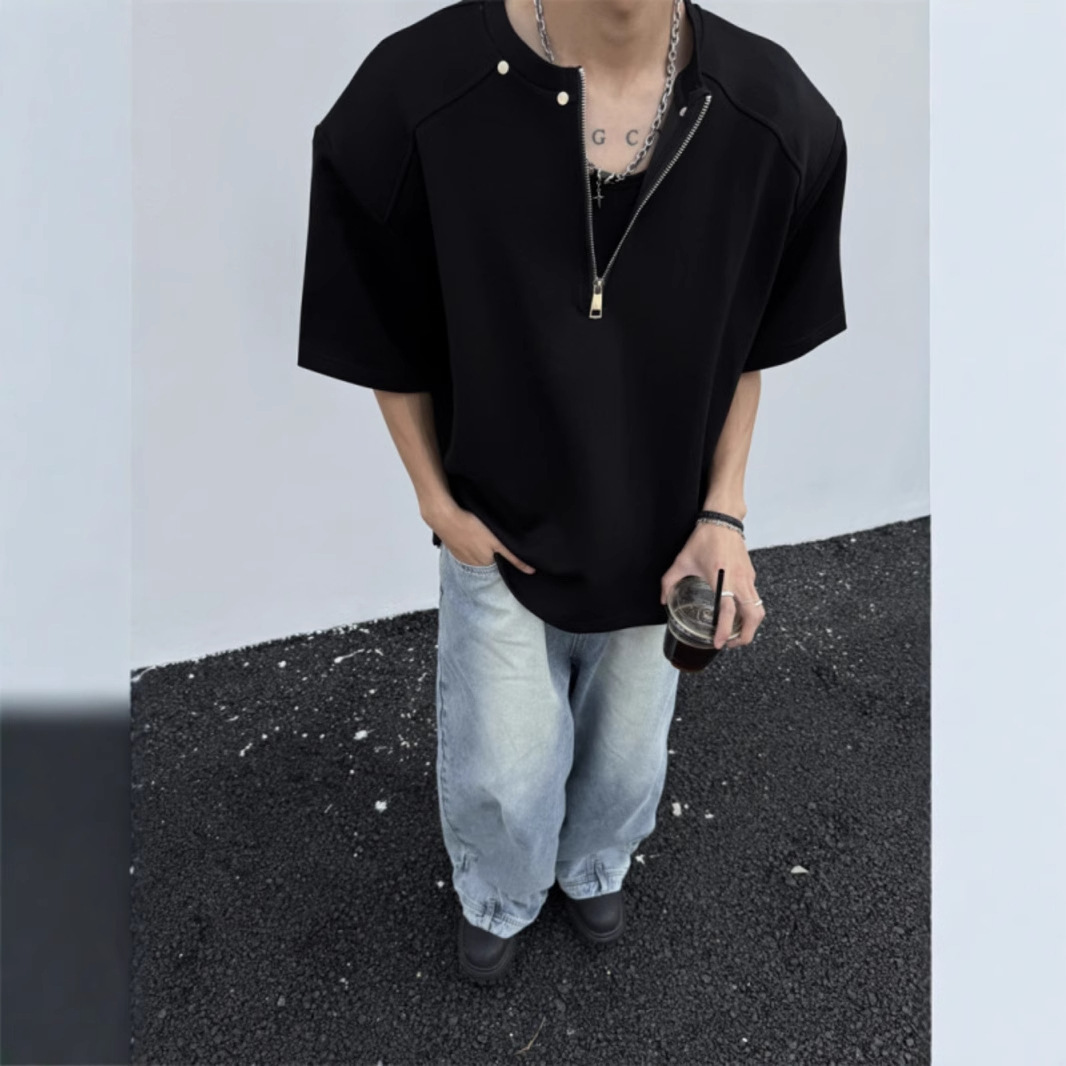 Short Sleeve T-shirt For Men Summer New American High Street Heavy Designer Short Sleeves Loose Rivet Design Half-zip Round Neck Half Sleeve Tee