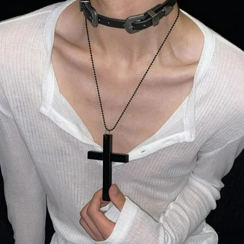 Gothic Cool Y2K Wood Cross Pendants Necklaces Unisex Black White Red Hip Hop Charm Chain Choker Necklace Fashion Jewelry 250701