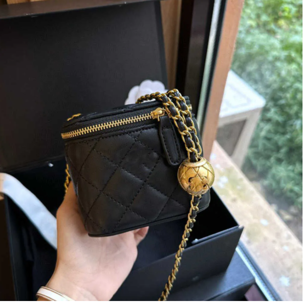 Cases Makeup bag Designer Micro Vanity Bag Mini Cosmetic Bag Crossbody Shoulder Designer Tiny Cosmetic Nano Make Up Bags Coin Purse Wallet width 11cm andiamo bags